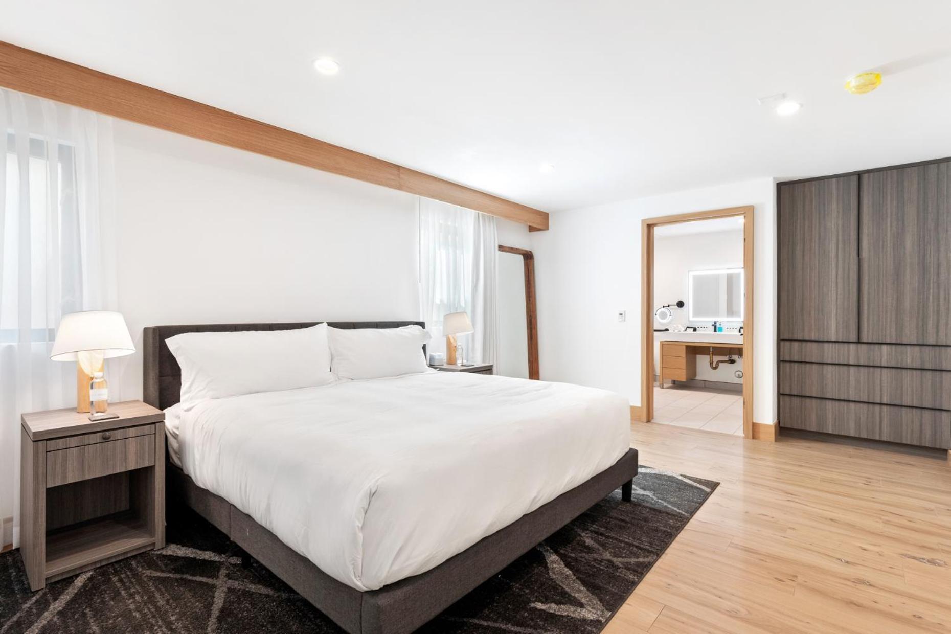 Malibu Sand Carbon Beach Suites Kültér fotó