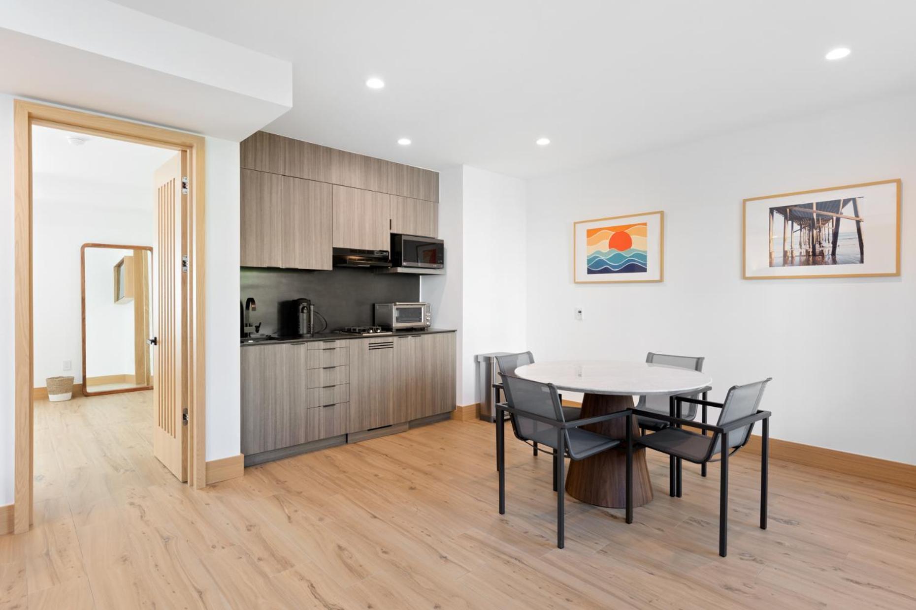 Malibu Sand Carbon Beach Suites Kültér fotó