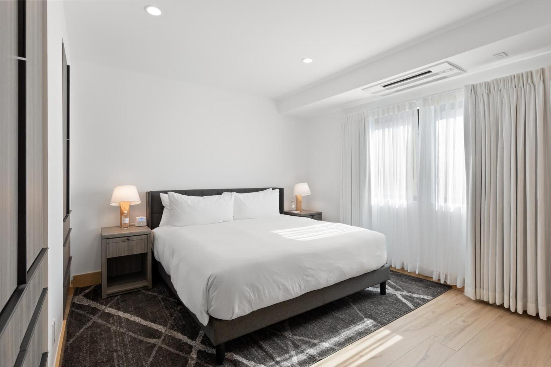 Malibu Sand Carbon Beach Suites Kültér fotó
