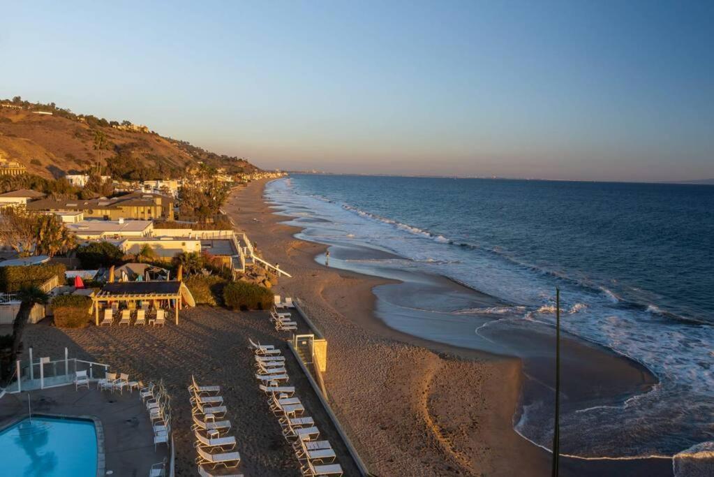 Malibu Sand Carbon Beach Suites Kültér fotó